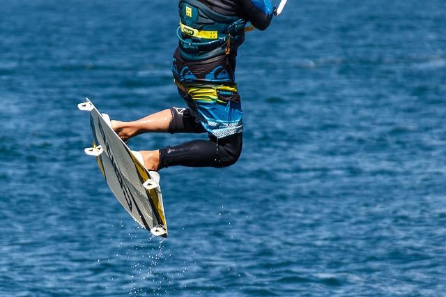 kite surfing, kitesurfing, water sports